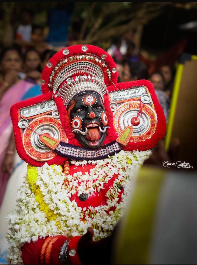 Karinkali Bhagavathi Theyyam I Karimkaliyamma Theyyam I Karinkali Pothi Theyyam
