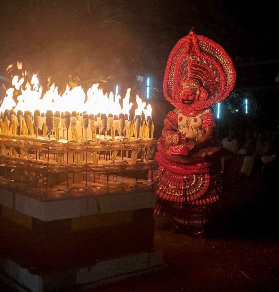 Kathivannur Veeran Theyyam I Mandhappan Theyyam