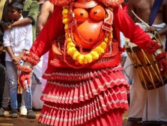 Aattakkarathi Theyyam