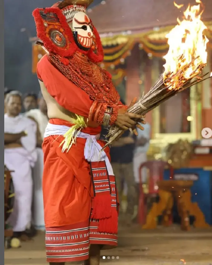 Anchanangum Bhootham theyyam