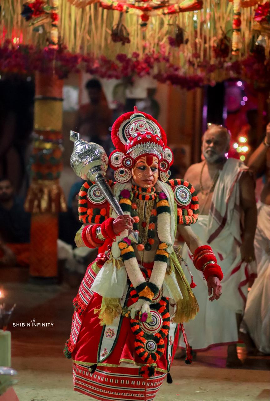Hanuman Theyyam