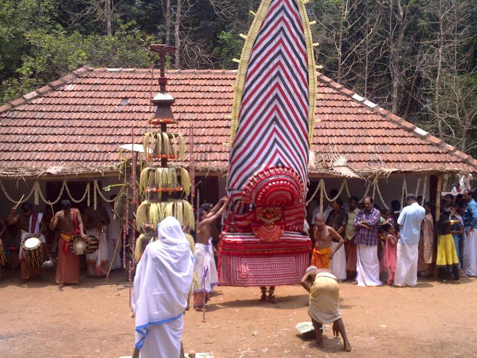Kalarivathukkal Bhagavathi Theyyam / Kalariyal Bhagavathi