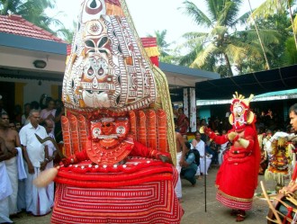 Kammadath Bhagavathi Theyyam / Kammadathamma Theyyam / Dhandyanganath Bhagavathi Theyyam