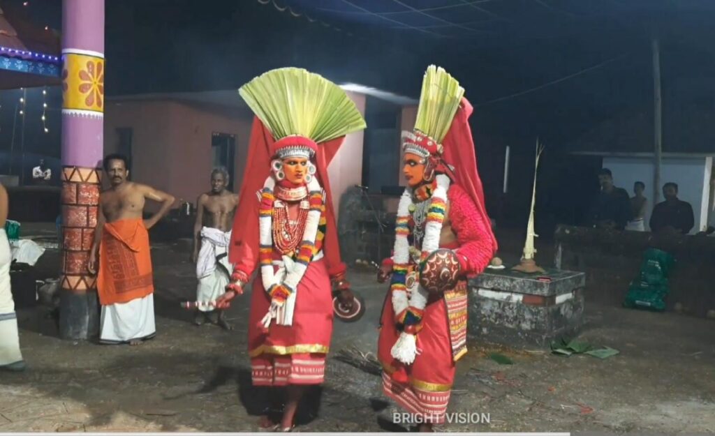 Kandanum Kuttanum Theyyangal