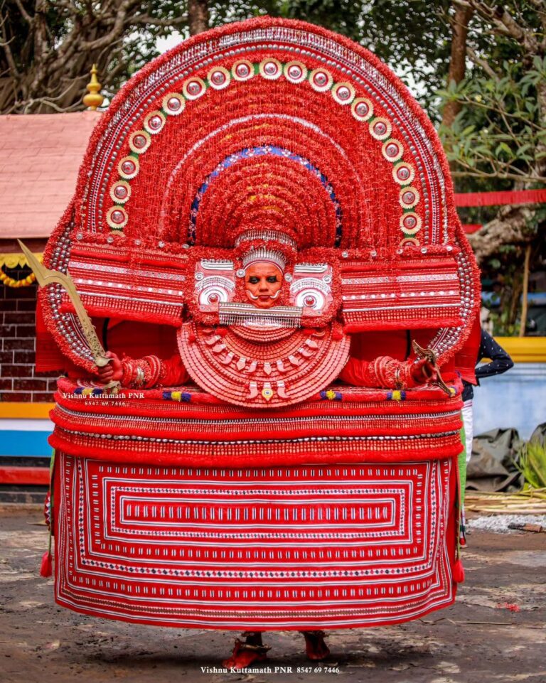 Kannanghattu Bhagavathi Theyyam