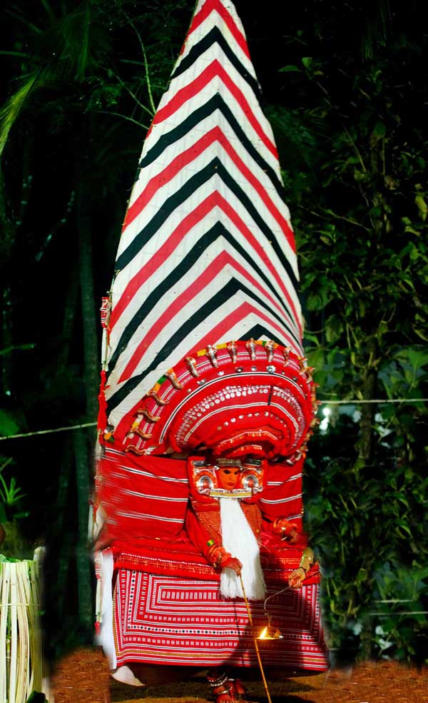 Kodakketti Daivathar Theyyam