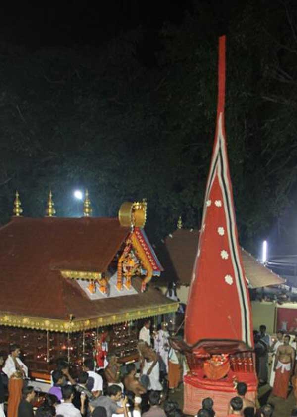 Koovalamthattil Bhagavathi Theyyam / Koolanthaattu Bhagavathi Theyyam / Pullanthaattu Bhagavathi Theyyam