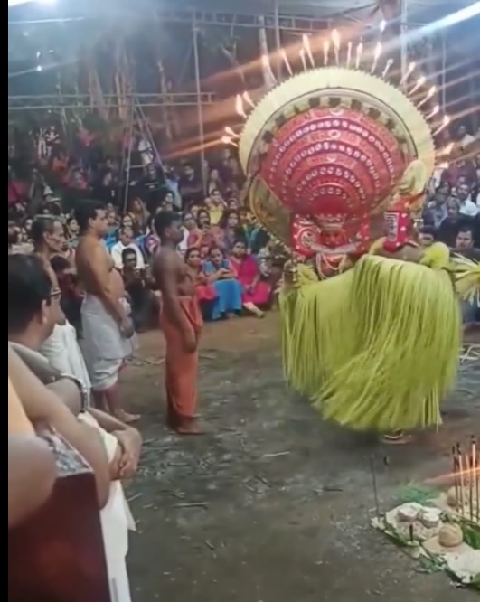 Mangara Chamundi Theyyam
