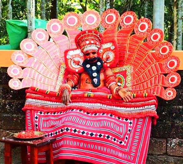 Memundanadu Vettakkorumakan Theyyam