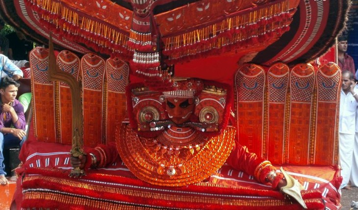 Mulavannoor Bhagavathi Theyyam / Pookkunnam Bhagavathi Theyyam
