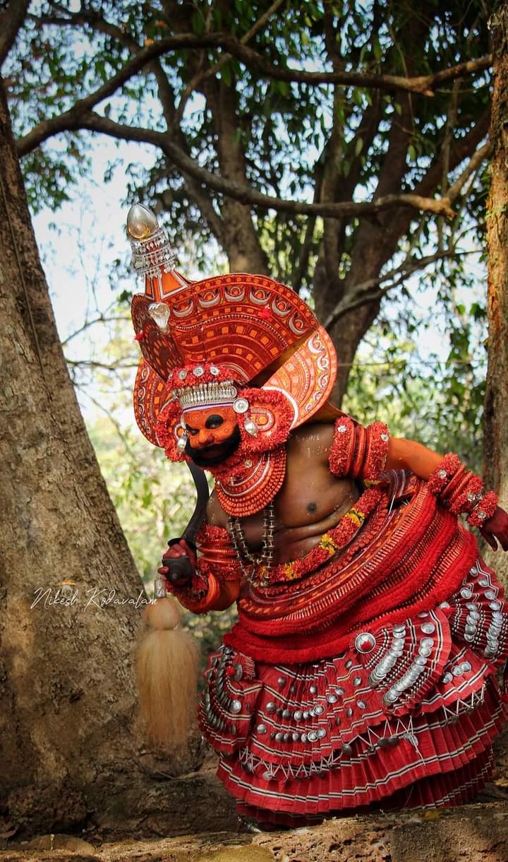 Munnayireeswaran Theyyam