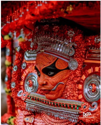 Nadayil Bhagavathi Theyyam