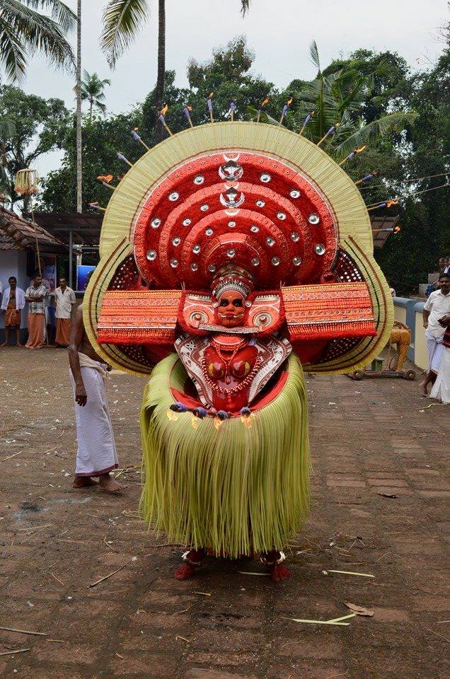 Oyolathu Bhagavathi Theyyam