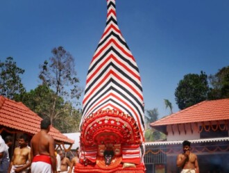 Vadakkathi Bhagavathi / Padakkathi Bhagavathi Theyyam