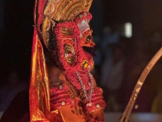 Poolon Theyyam