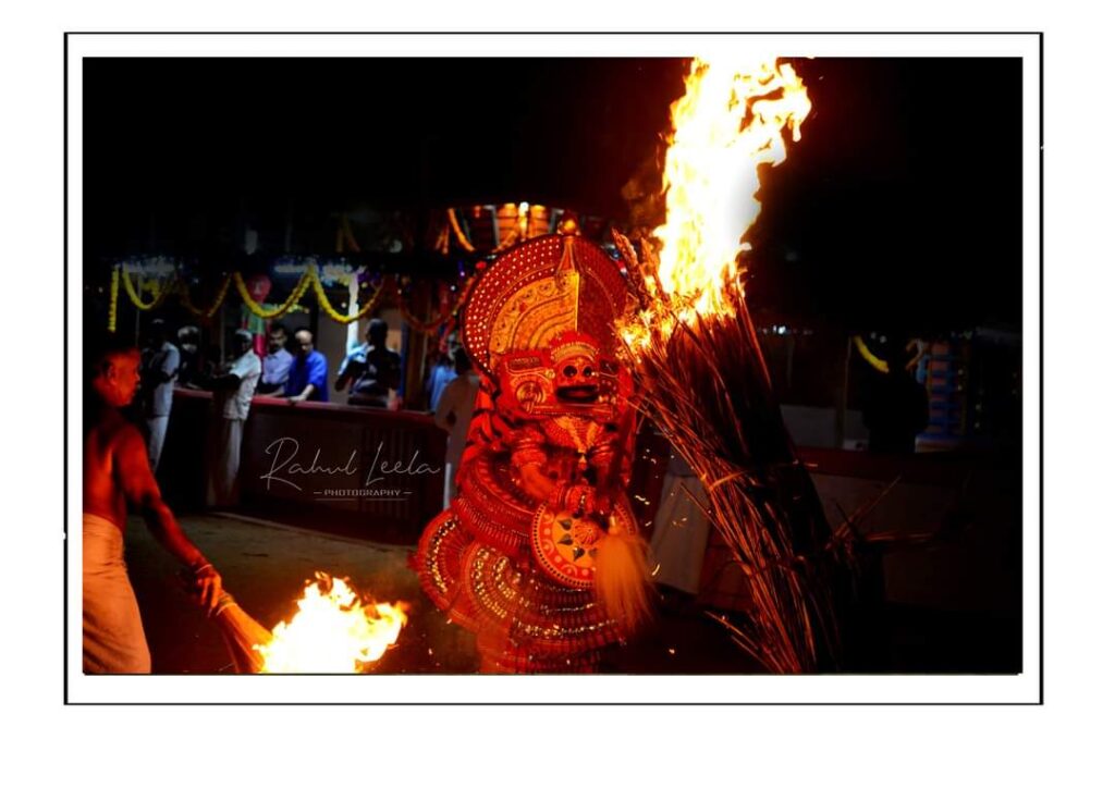 Poolon Theyyam