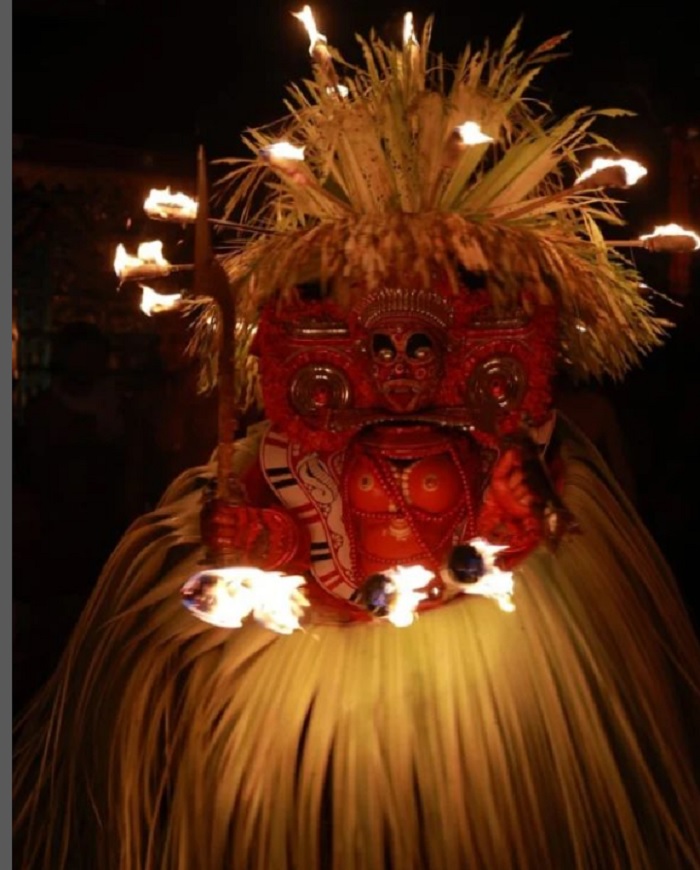 Pulli Bhagavathi Theyyam / Pulli Pothi Theyyam