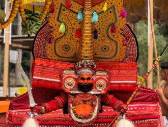 Puthichon Daivam / Puthichon Theyyangal
