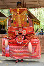Puthichon Daivam / Puthichon Theyyangal