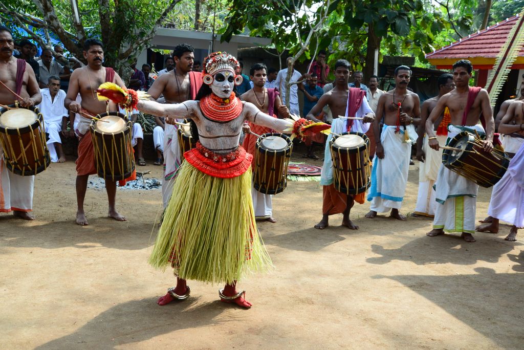 Thekkan Gulikan Theyyam