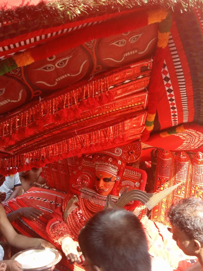 Thiruvarkkatt Bhagavathi Theyyam / Thampuratti Theyyam / Thaipparadevatha Theyyam /Valiya Thampuratti Theyyam