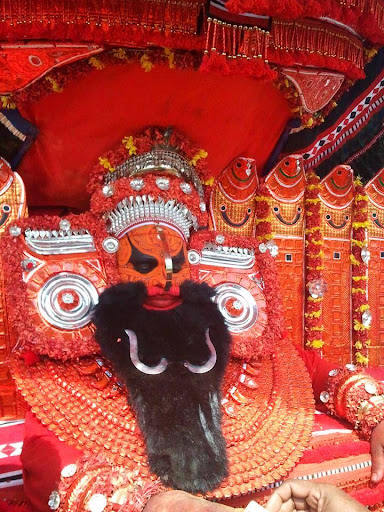 Vadakkathi Bhagavathi / Padakkathi Bhagavathi Theyyam