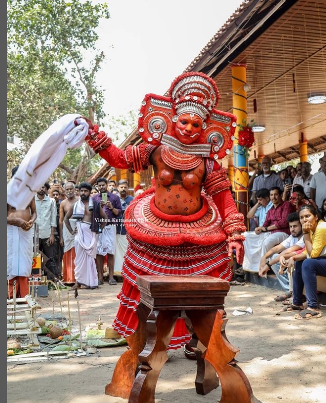 Vannathi Pothi / Vannathi Bhagavathi Theyyam