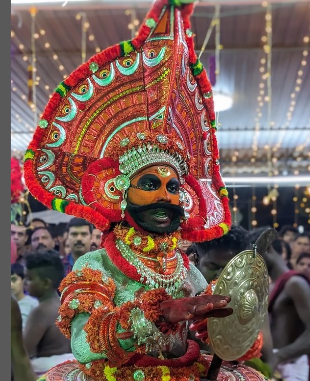 Veeran Theyyam
