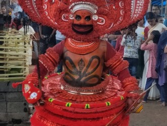 Chathamballi Vishakandan Theyyam