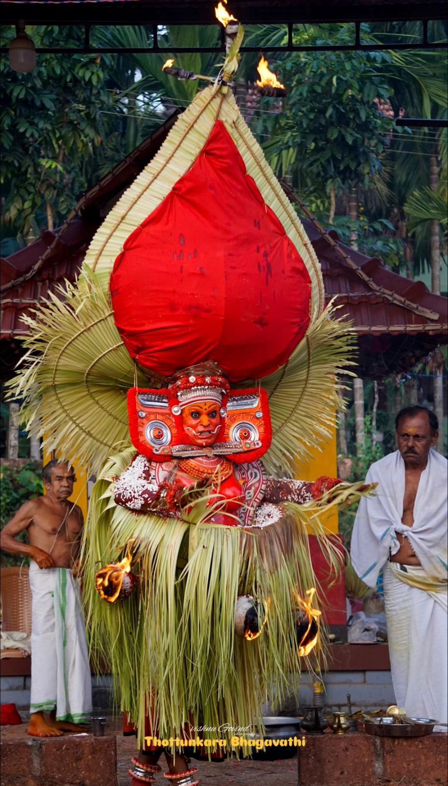 Ennathottunkara Bhagavathi Theyyam